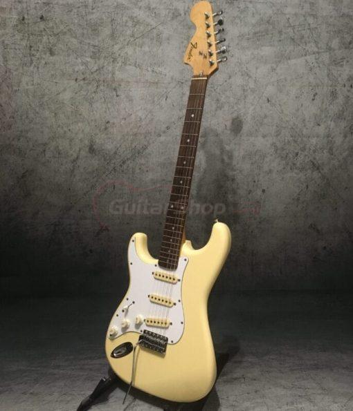Fender Stratocaster Standard, Japanese 1987 Left Handed - Image 2