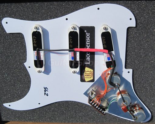 Lace Sensor Gold Pickup Set With White Covers - Image 2
