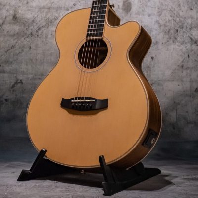 Tanglewood Super Folk Cutaway Electro Acoustic Guitar DBT SFCE OV
