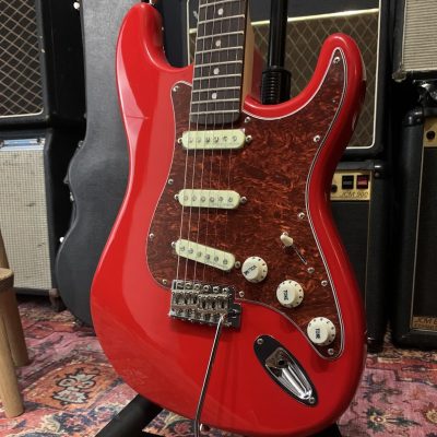 Vintage V60 Coaster series tratocaster in red